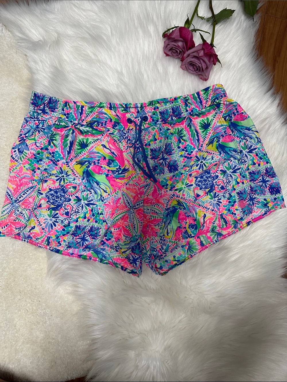 Lilly Pulitzer Runaround Short, Dancing on the Deck, size Medium,